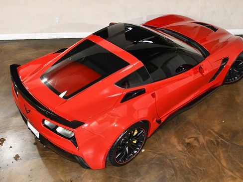 Used 2017 Chevrolet Corvette Z06 w/ Z07 Performance Package image 75