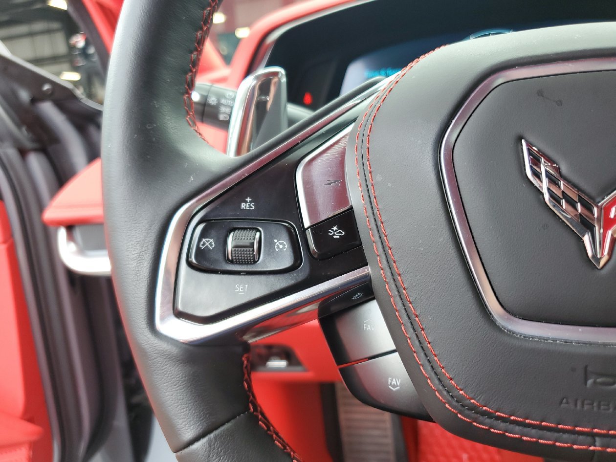 Used 2024 Chevrolet Corvette Stingray Premium Conv w/ Z51 Performance Package RWD image 22