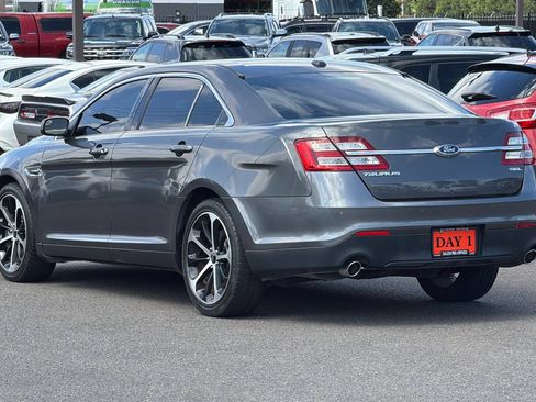 Used 2015 Ford Taurus SEL FWD image 8