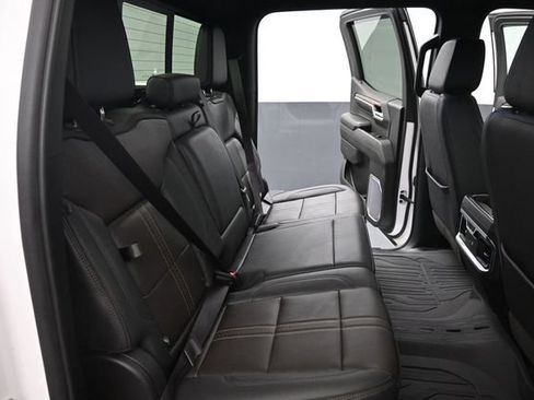 Used 2024 Chevrolet Silverado 1500 High Country w/ Z71 Off-Road Package AWD/4WD image 25