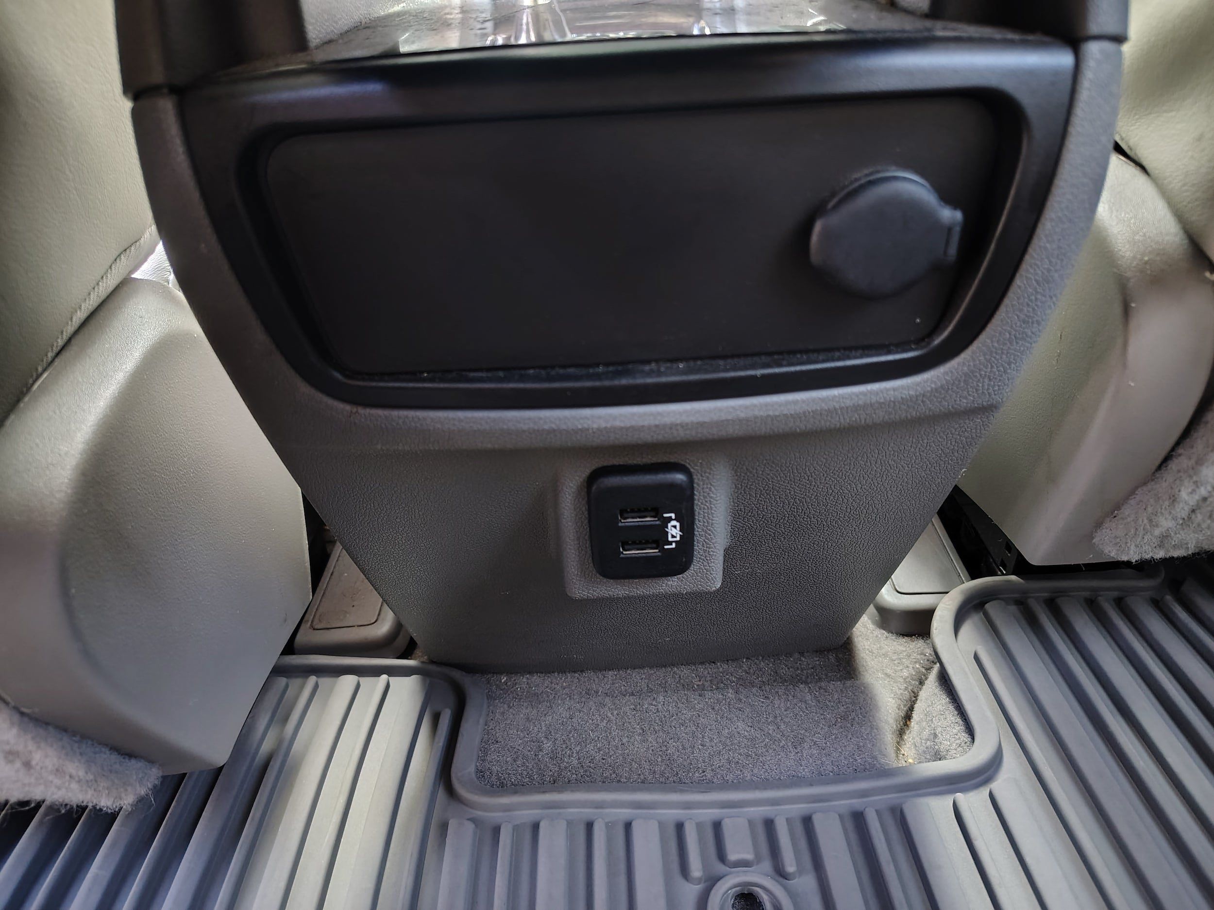 Used 2017 Buick Enclave Premium AWD/4WD image 28