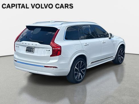 Certified 2023 Volvo XC90 B6 Plus image 5