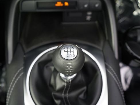 New 2026 MAZDA MX-5 Miata Club w/ Interior Package RWD image 33