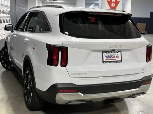 New 2026 Kia Sorento EX image 6