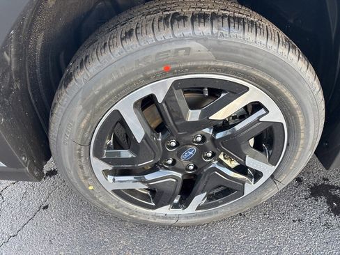 New 2025 Subaru Forester Premium image 3