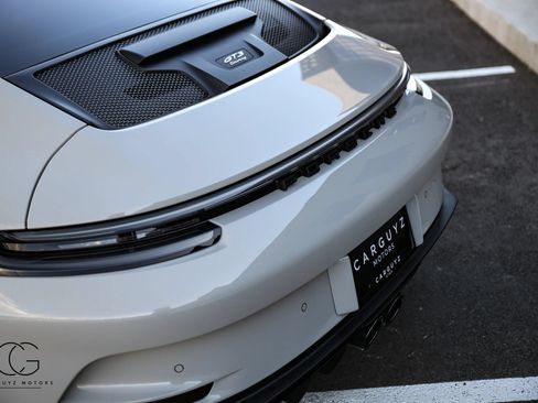 Used 2022 Porsche 911 GT3 RWD image 13