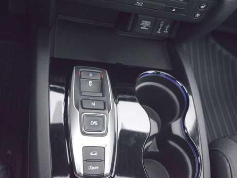 Used 2018 Honda Pilot Elite image 24