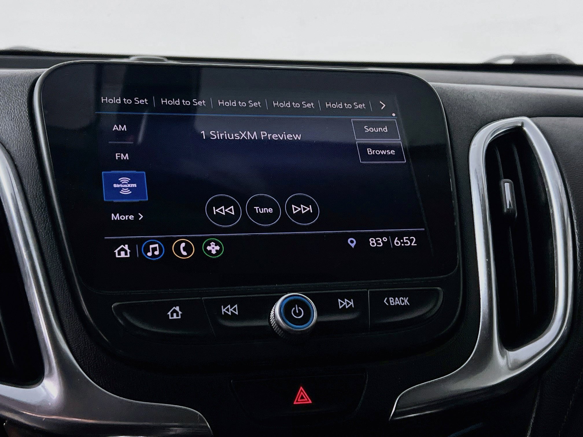 Used 2019 Chevrolet Equinox Premier FWD image 27