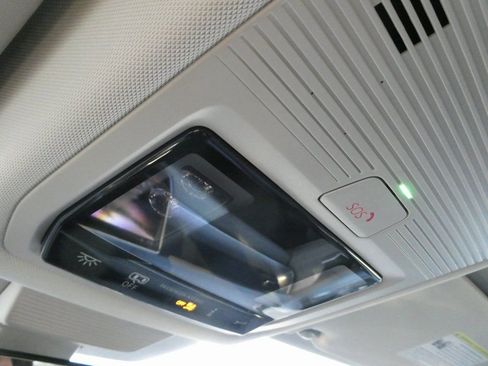 New 2026 Volkswagen Tiguan S image 13