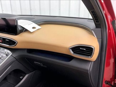 Certified 2023 Hyundai Santa Fe Calligraphy image 18