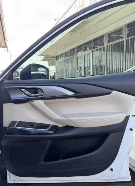 Used 2018 MAZDA CX-9 Touring FWD image 24