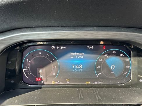 Used 2024 Volkswagen Atlas Cross Sport SE w/ Panoramic Sunroof Package image 13