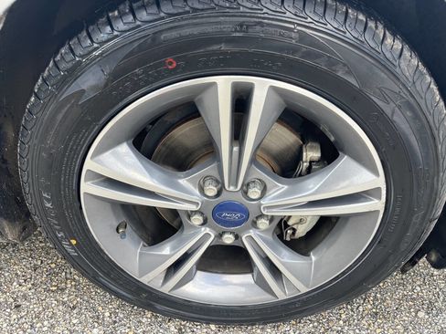 Used 2014 Ford Focus SE w/ SE Sport Package image 34