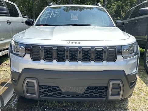 Used 2026 Jeep Cherokee Limited AWD/4WD image 2
