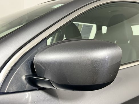 Used 2021 Nissan Rogue Sport S image 12