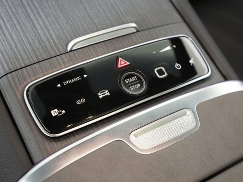 Used 2025 Mercedes-Benz EQS 580 4MATIC Sedan image 27