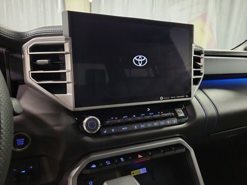 Used 2023 Toyota Tundra Platinum AWD/4WD image 16