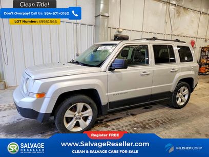 Used 2014 Jeep Patriot Latitude w/ Sun/Sound Group