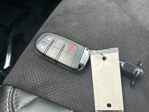 Used 2023 Dodge Challenger SRT Hellcat image 32