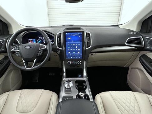 Used 2024 Ford Edge Titanium AWD/4WD image 13