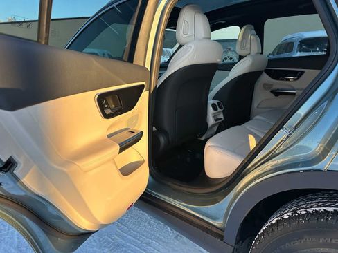 New 2026 Mercedes-Benz GLC 300 GLC 300 image 15