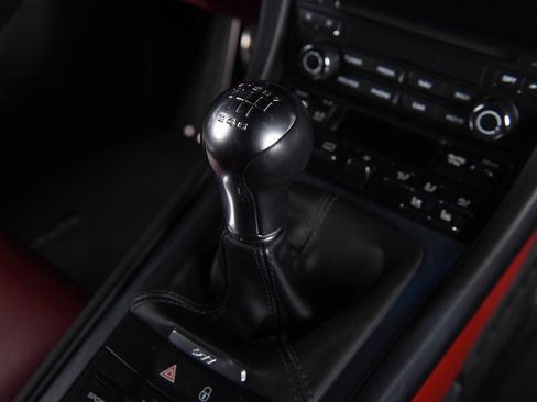 Used 2018 Porsche 911 Carrera S RWD image 15