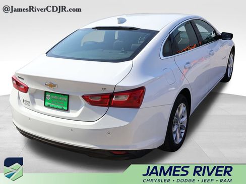 Used 2024 Chevrolet Malibu LT FWD image 5