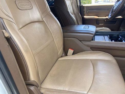 Used 2022 RAM 2500 Limited AWD/4WD image 24