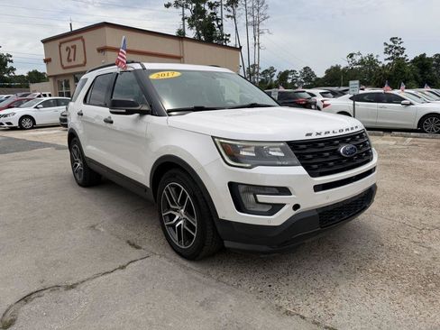 Used 2017 Ford Explorer Sport w/ Equipment Group 401A AWD/4WD image 3