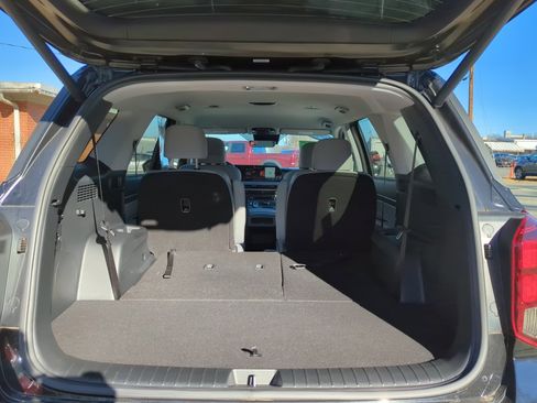 Certified 2025 Hyundai Palisade SEL image 18