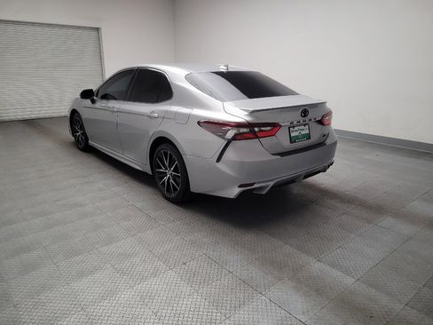 Used 2021 Toyota Camry SE w/ Carpet Mat Package (TMS) image 5
