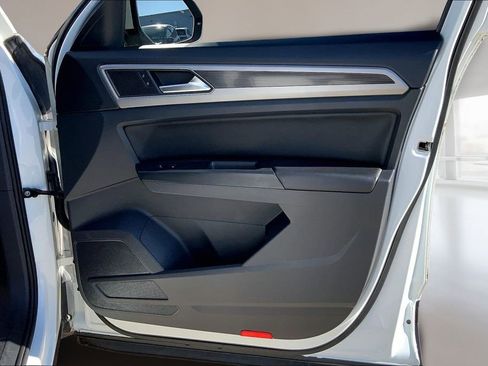 Used 2019 Volkswagen Atlas SE FWD image 23