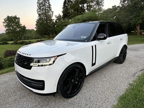 Used 2023 Land Rover Range Rover SE AWD/4WD image 4