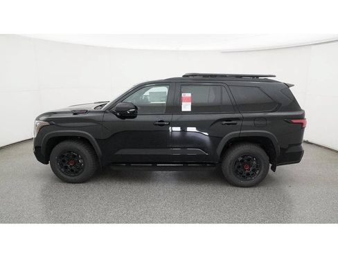Used 2025 Toyota Sequoia TRD Pro AWD/4WD image 5