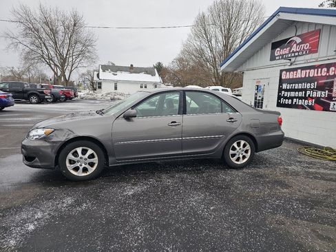 Used 2005 Toyota Camry LE image 4