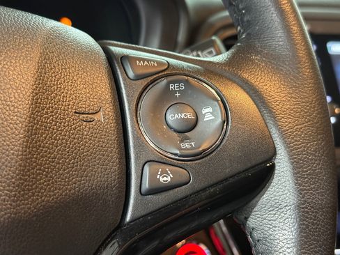 Used 2022 Honda HR-V EX-L image 24