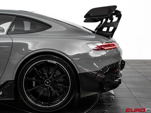 Used 2021 Mercedes-Benz AMG GT Black Series image 22