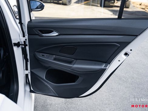 Used 2024 Volkswagen Golf R 4-Door image 36