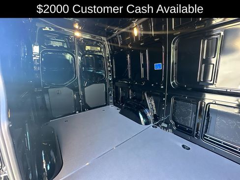 Used 2025 Mercedes-Benz Sprinter 2500 image 18