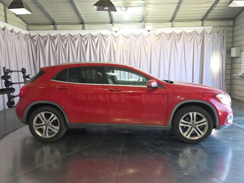 Used 2018 Mercedes-Benz GLA 250 image 9