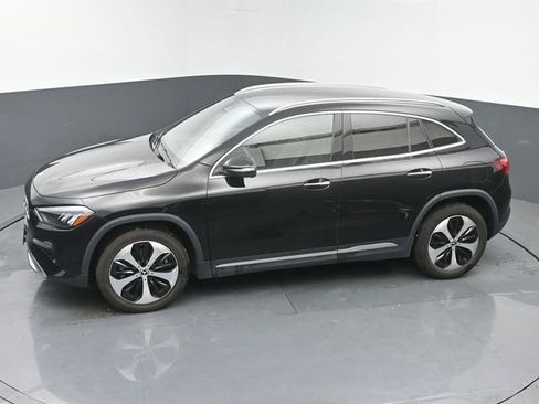 Used 2025 Mercedes-Benz GLA 250 4MATIC image 31