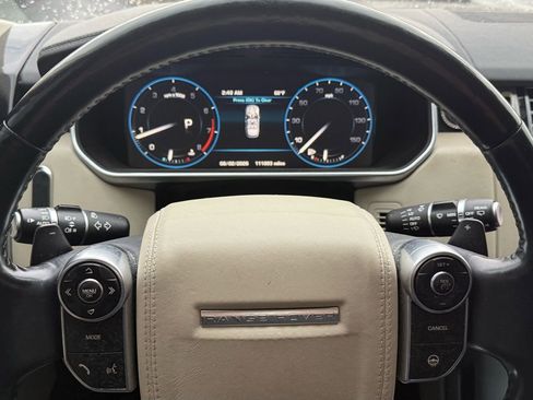 Used 2013 Land Rover Range Rover HSE image 18
