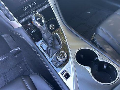 Used 2019 INFINITI Q60 3.0t Luxe AWD/4WD image 29