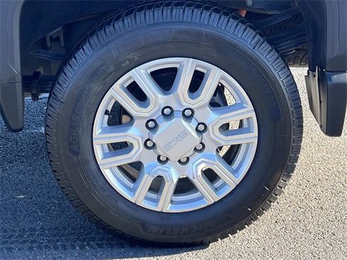 Used 2020 GMC Sierra 3500 SLT w/ SLT Premium Plus Package image 9