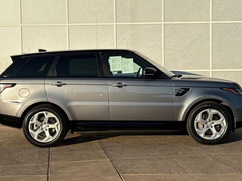 Used 2020 Land Rover Range Rover Sport HSE image 3