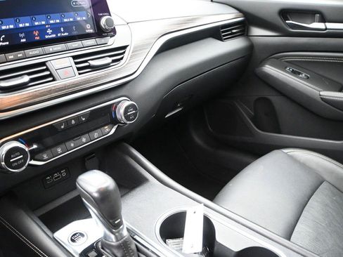 Used 2019 Nissan Altima 2.5 SL AWD/4WD image 4