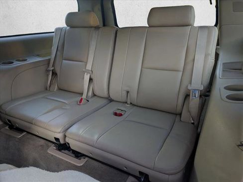 Used 2014 Cadillac Escalade ESV Premium image 20