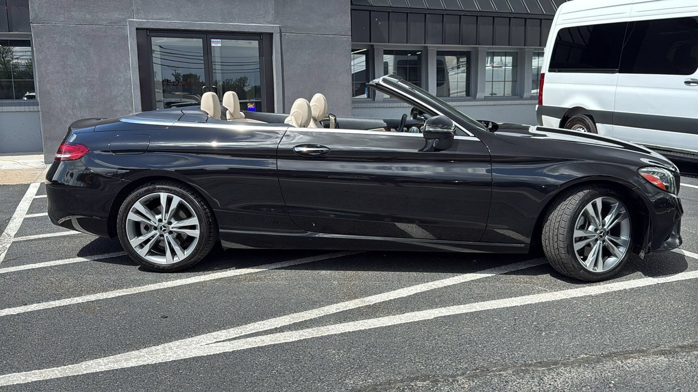 Used 2020 Mercedes-Benz C 300 4MATIC Cabriolet w/ Parking Assistance Package image 10