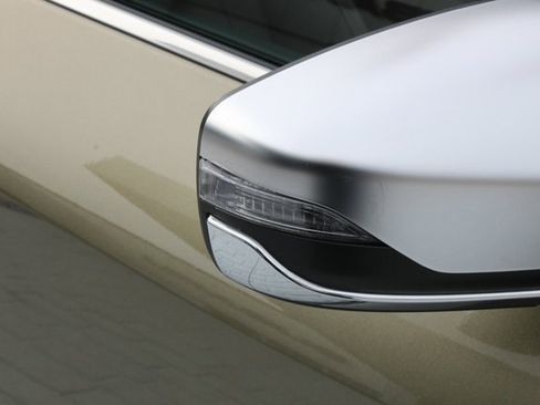 Certified 2022 Subaru Outback Touring XT image 9