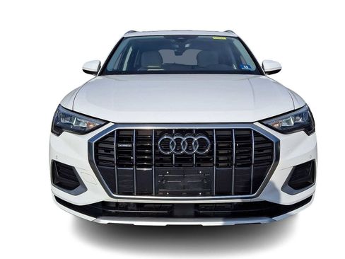 Used 2020 Audi Q3 2.0T Premium w/ Convenience Package image 2